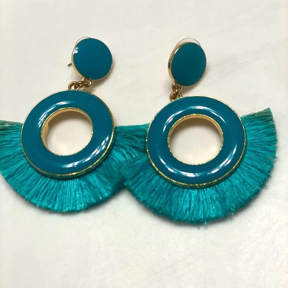 Turquoise round earrings